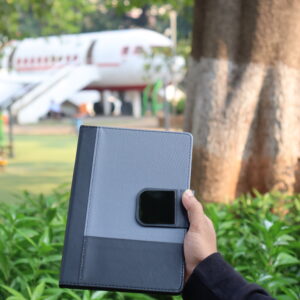 Material Leather wright (Pu) 200 pages